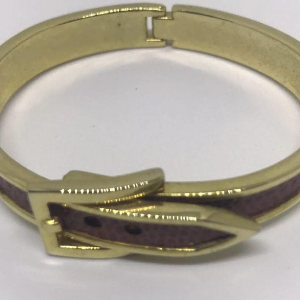 Gorgeous buckle goldtone bangle bracelet